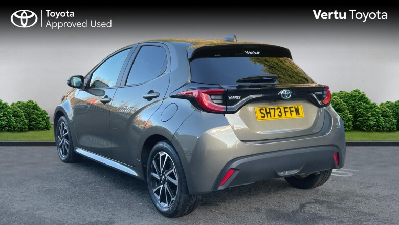 Toyota Yaris 1.5 Hybrid Design 5dr CVT Hybrid Hatchback